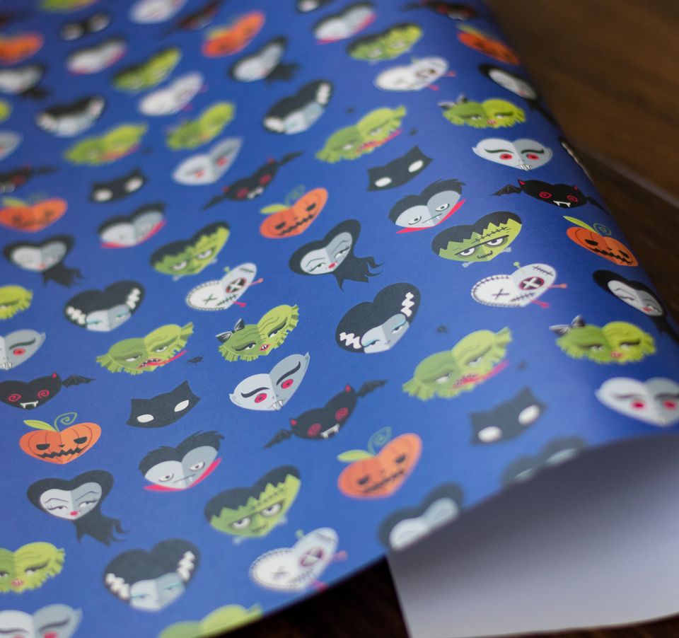 Universal Monster heart print Spooky Gift Wrap