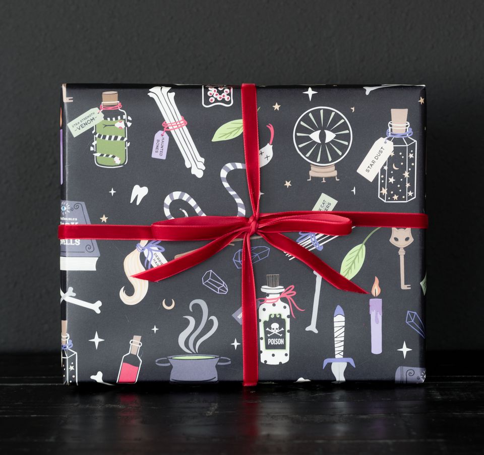 Witchcraft Halloween hocus pocus gift wrap