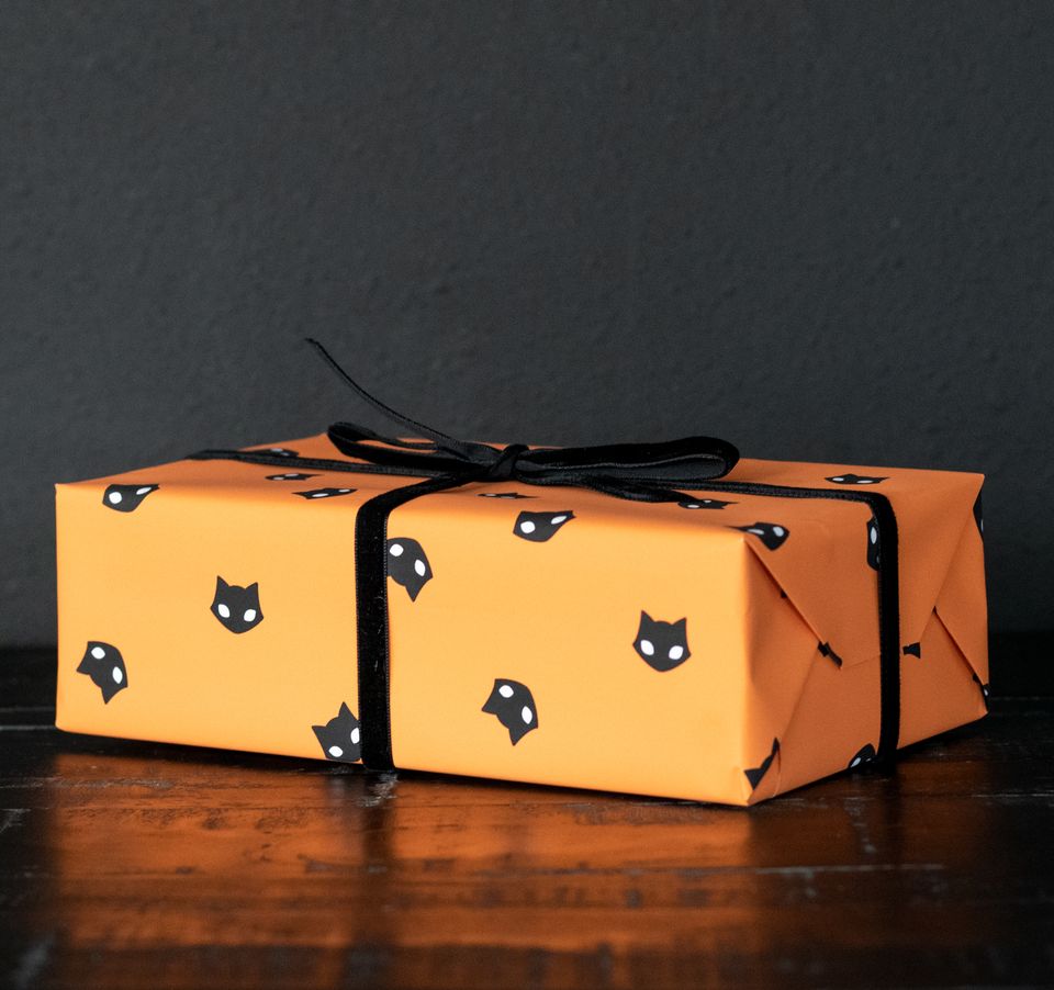 Spooky Cat Halloween Gift Wrap