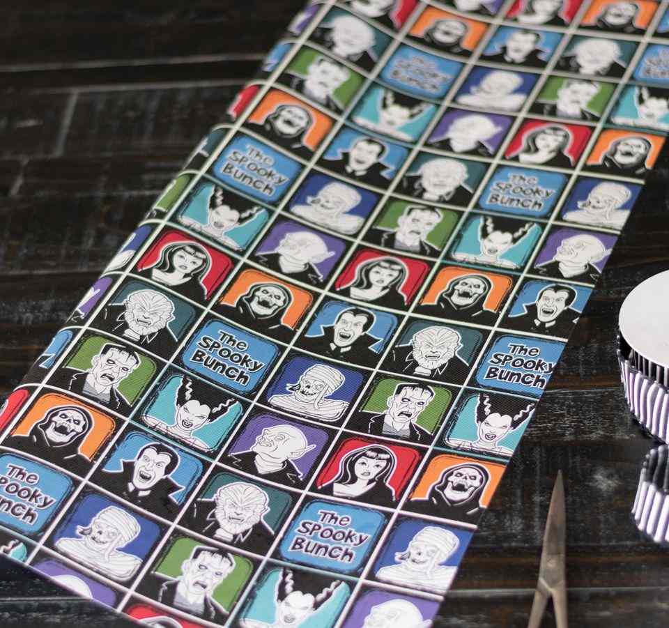 Univeral MOnster Gift Wrap Frankenstein Bride Nosferatu Vampira Mummy Death