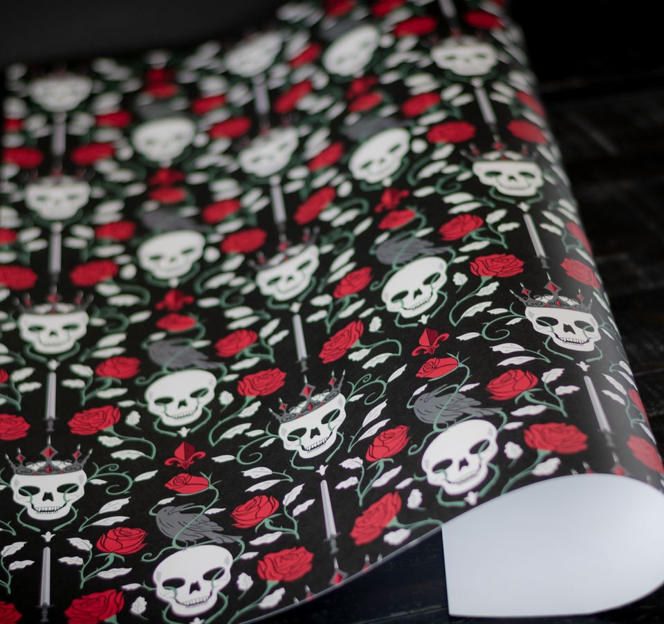 Queen of Thorns Gift Wrap (1 Sheet)