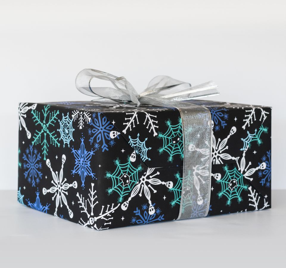 Gothic Snowflake Creepmas Christmas Gift Wrap
