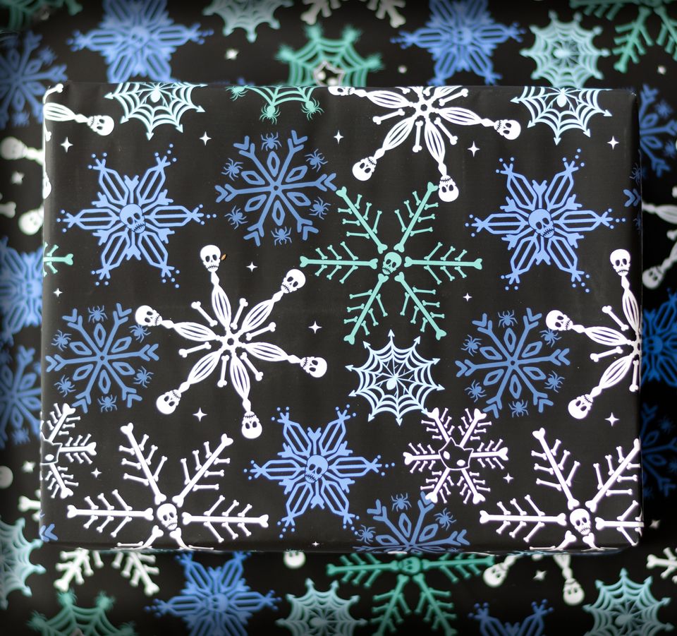 Gothic Snowflake Creepmas Christmas Gift Wrap