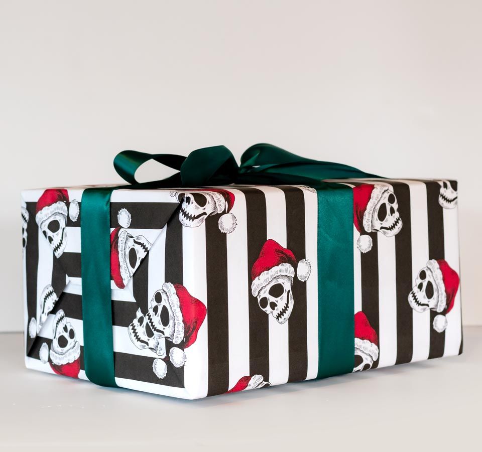 Gothic Santa Skull Skeleton Christmas Gift Wrap
